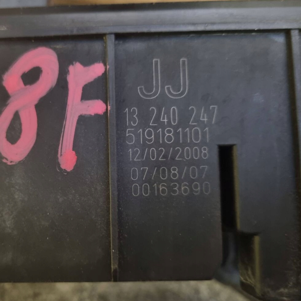 фото №11, Коробка предохранителей bsi opel vectra c lift fl europa 13240247