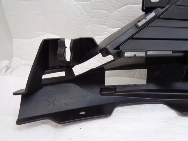 Ds3 crossback решітка решітка радіатора бампера передня нижня Київ