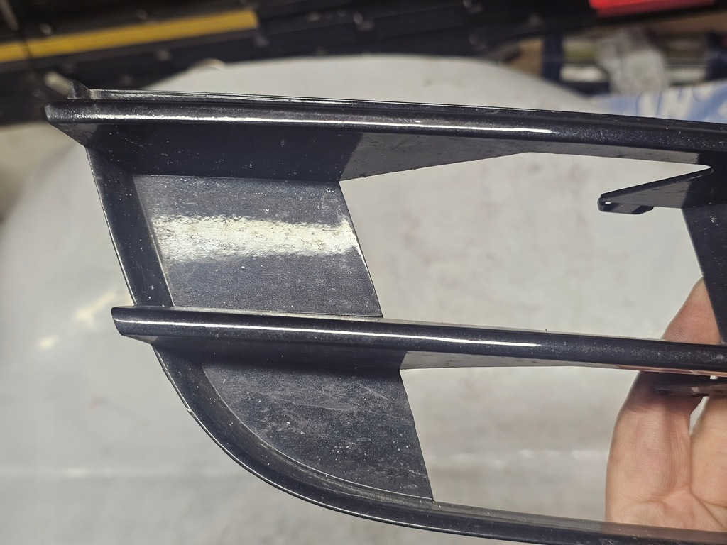 фото №6, Audi q7 4l 06r решётка бампера правая перед передняя 4l0807682