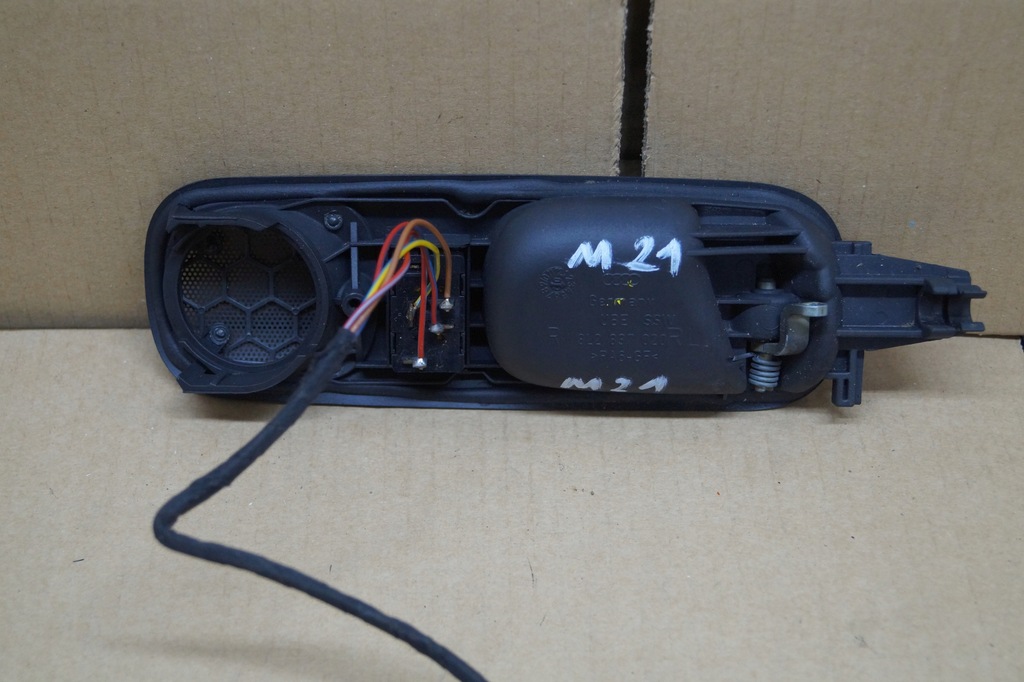 фото №7, Ручка внутрішня права 8l2837020 audi a3 8l lift