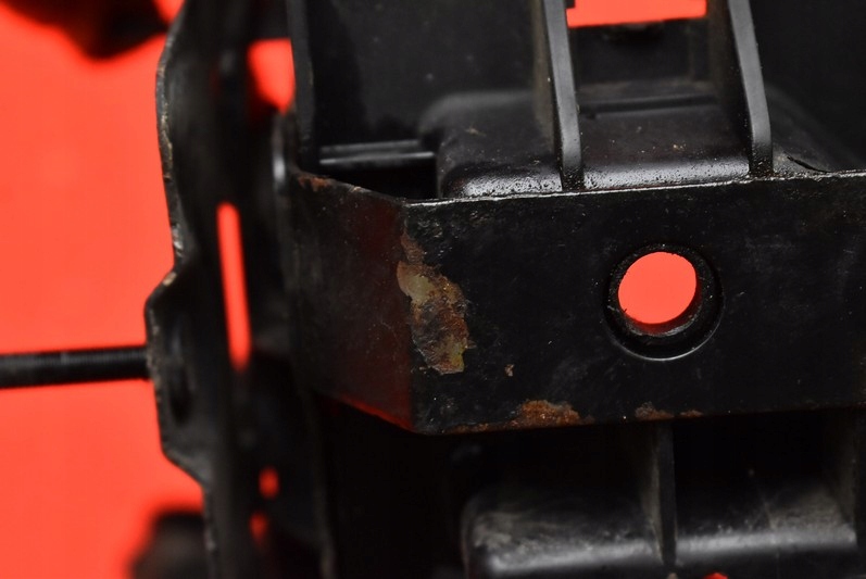 Основание аккумулятор 13346249 opel astra 4 iv j 1.4 16v 100 km 09-12 Доставка