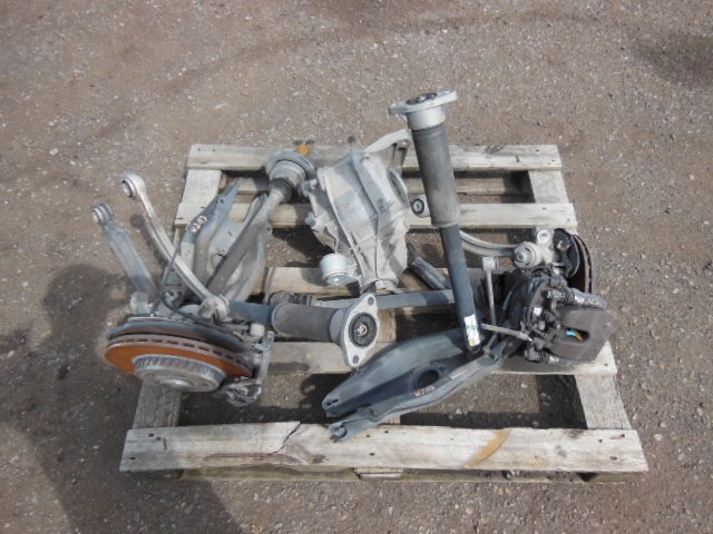 фото №1, Поворотный кулак ступица задняя mercedes c-klasa w213 cdi