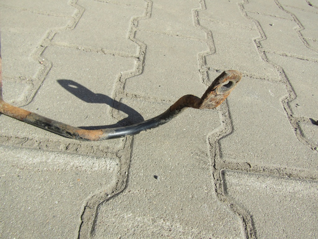 2 mercedes w124 sedan тяга стабилизирующий задний  задний стабилизатор Цена