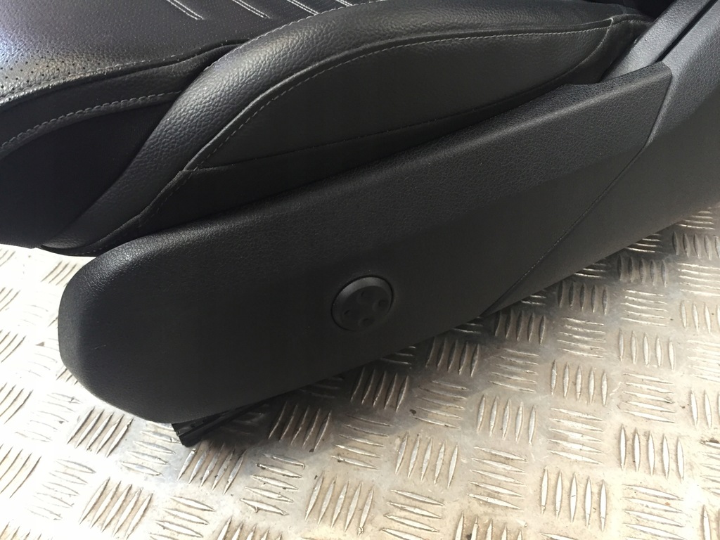 фото №6, Mercedes w206 kombi сиденья заднее сиденье обшивки кожа c-klasa europa orginal