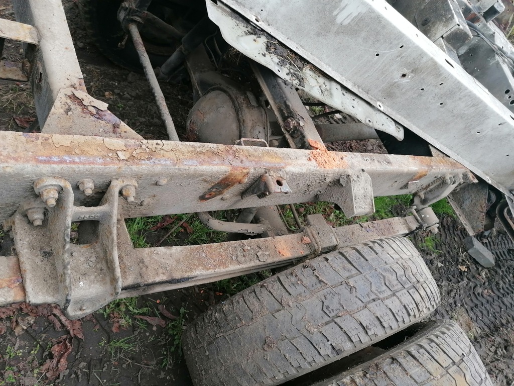 фото №1, Ресора задня nissan atleon 2001