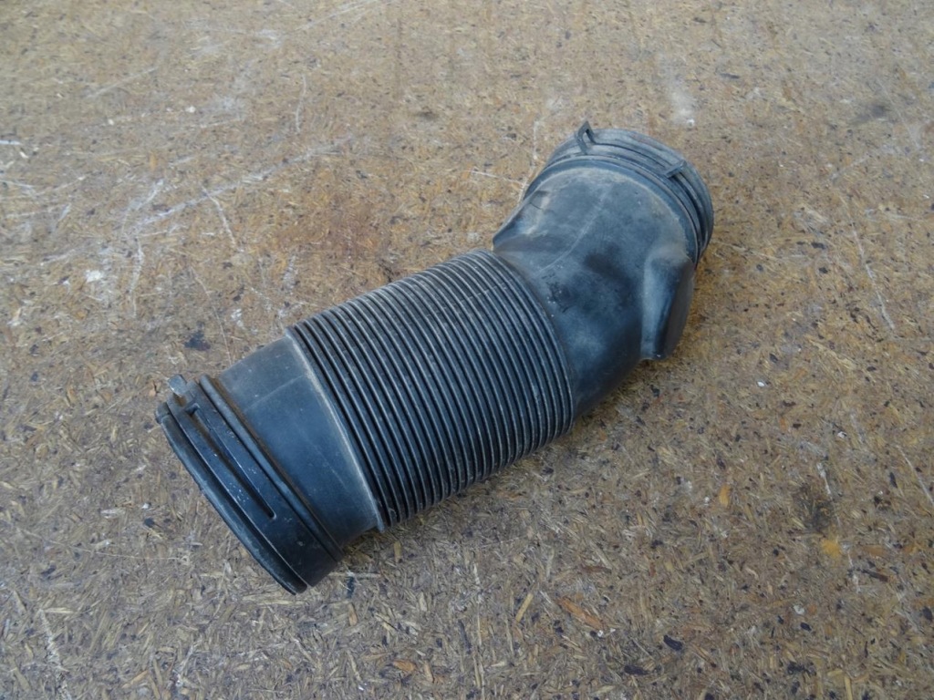 фото №4, Golf iv r32 audi tt 8n 3.2 v6 труба шланг повітрозабірник повітря 1j0129684bt
