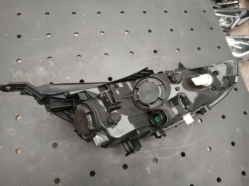 фото №13, Hyundai i30 iii - лампа перед левая