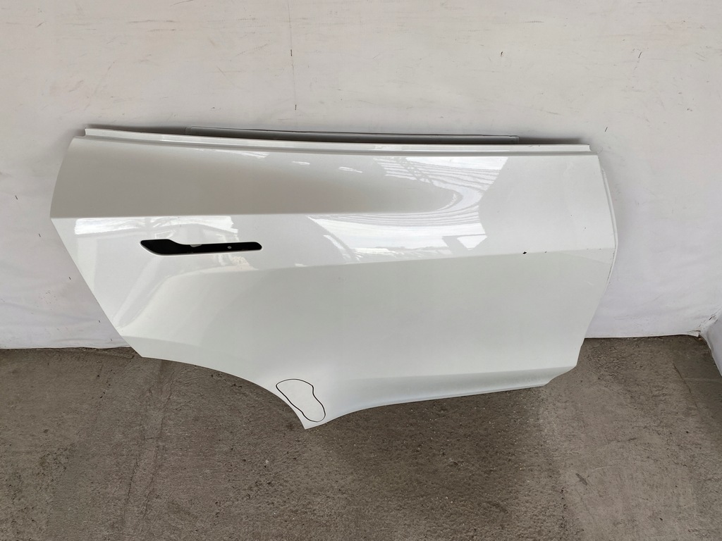 фото №2, Tesla y двері праве задні