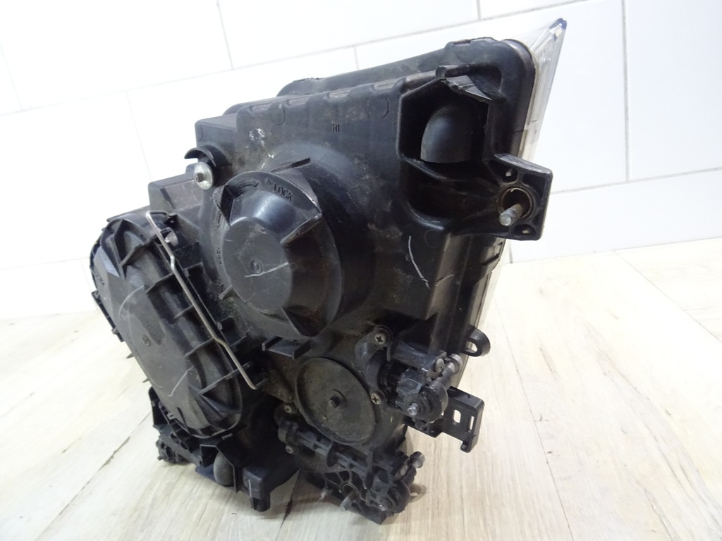 фото №11, Лампа правая правый перед mercedes actros mp4 w960 a9608200339