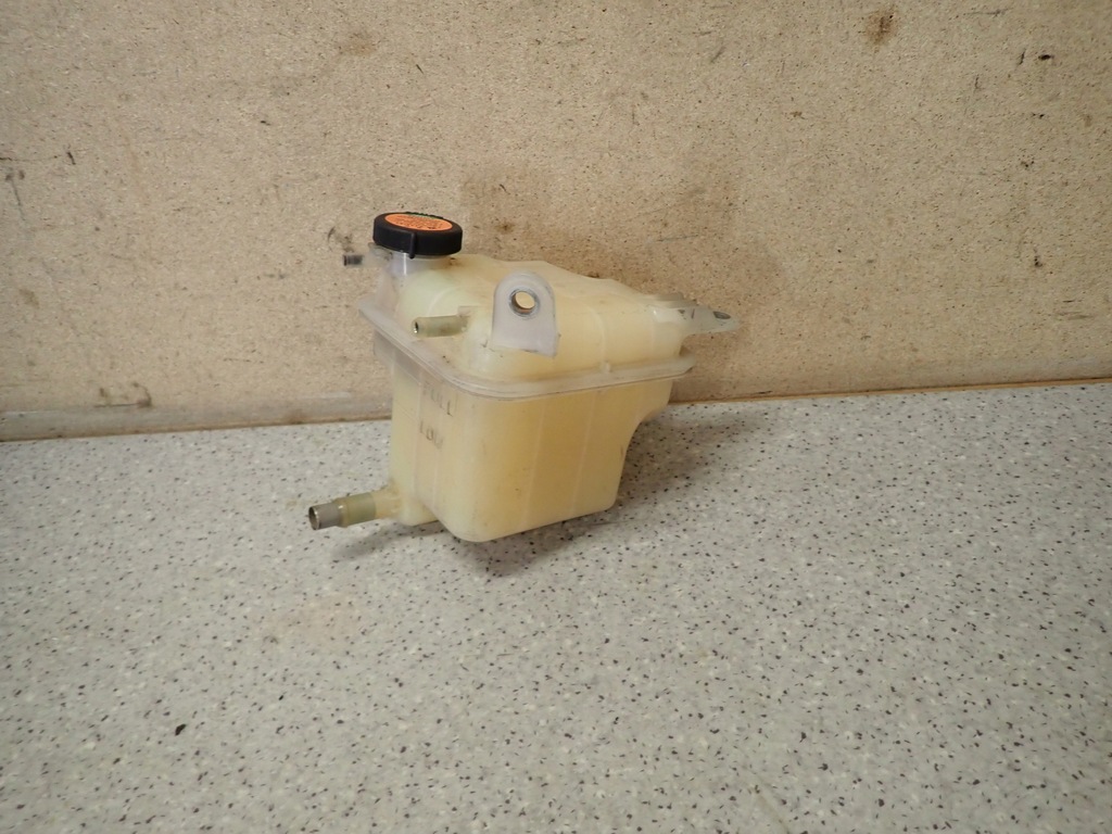 фото №4, Mitsubishi grandis 03-11 бачок розширювальний