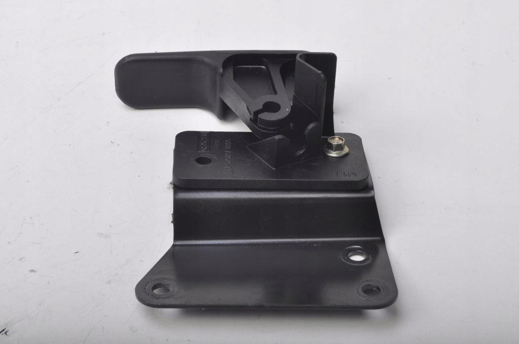 фото №3, Aston martin db7 кронштейн открывания капот