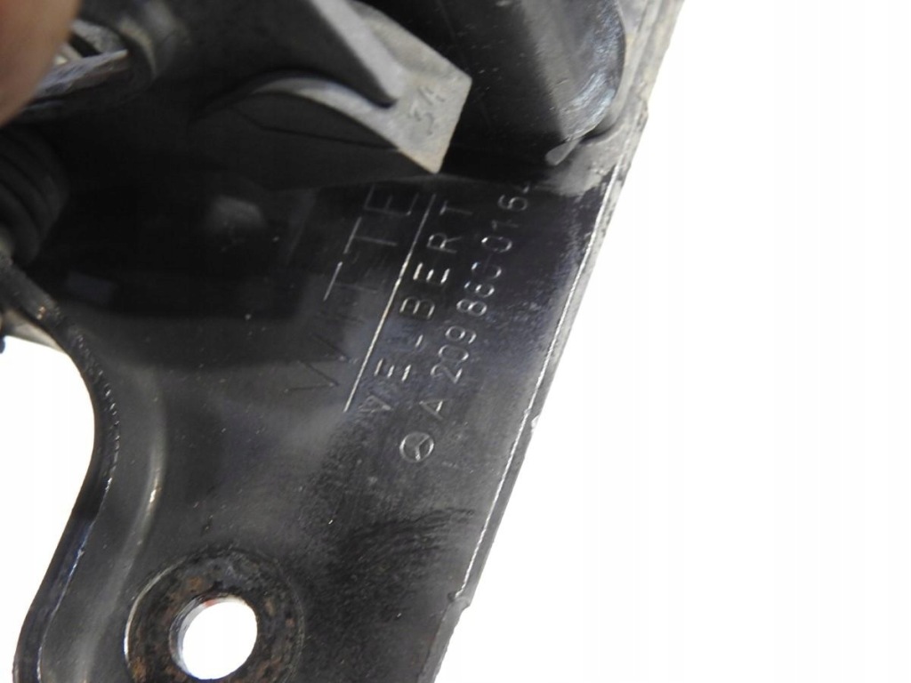 фото №5, Засувка капот mercedes r w251 a2098800164