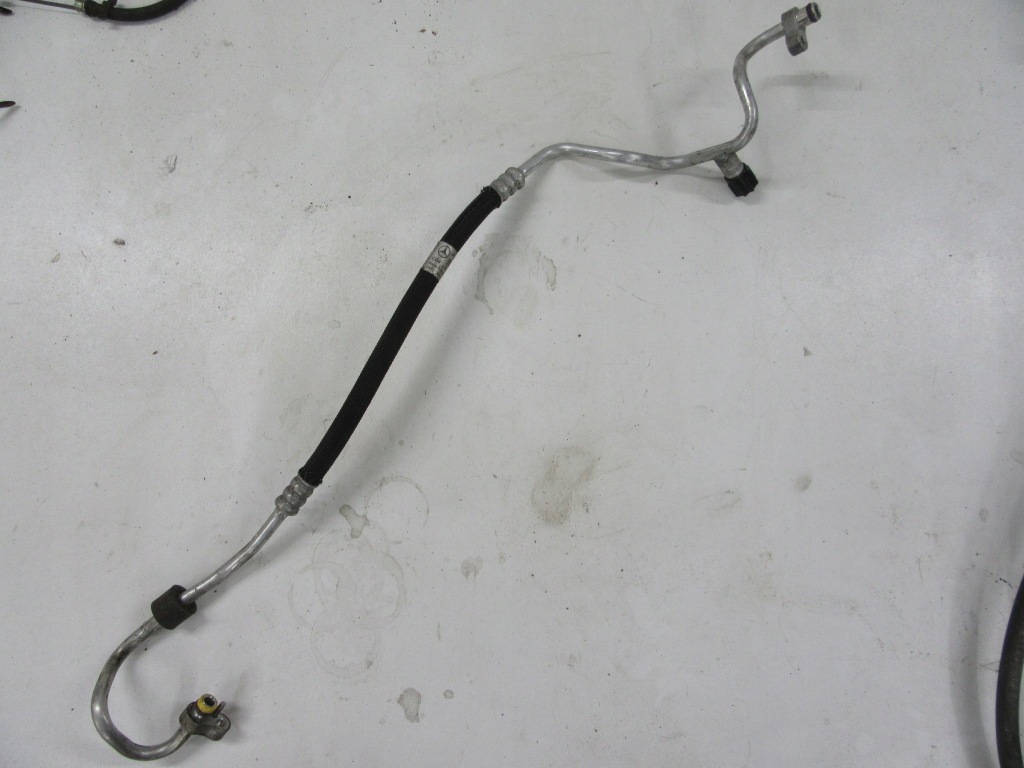 Купить Шланг кондиционер кондиционера mercedes w204 a2048302516