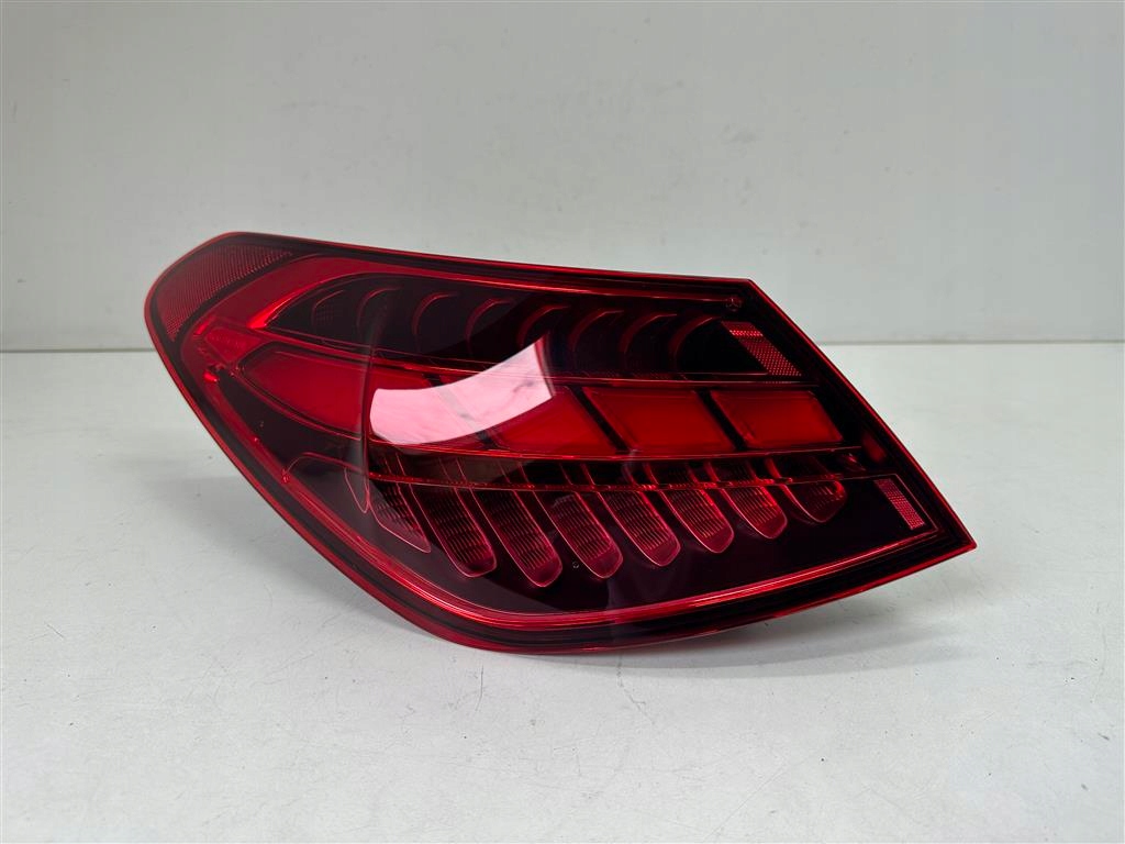 фото №1, Mercedes c-klasa w206 левая лампа задняя full led