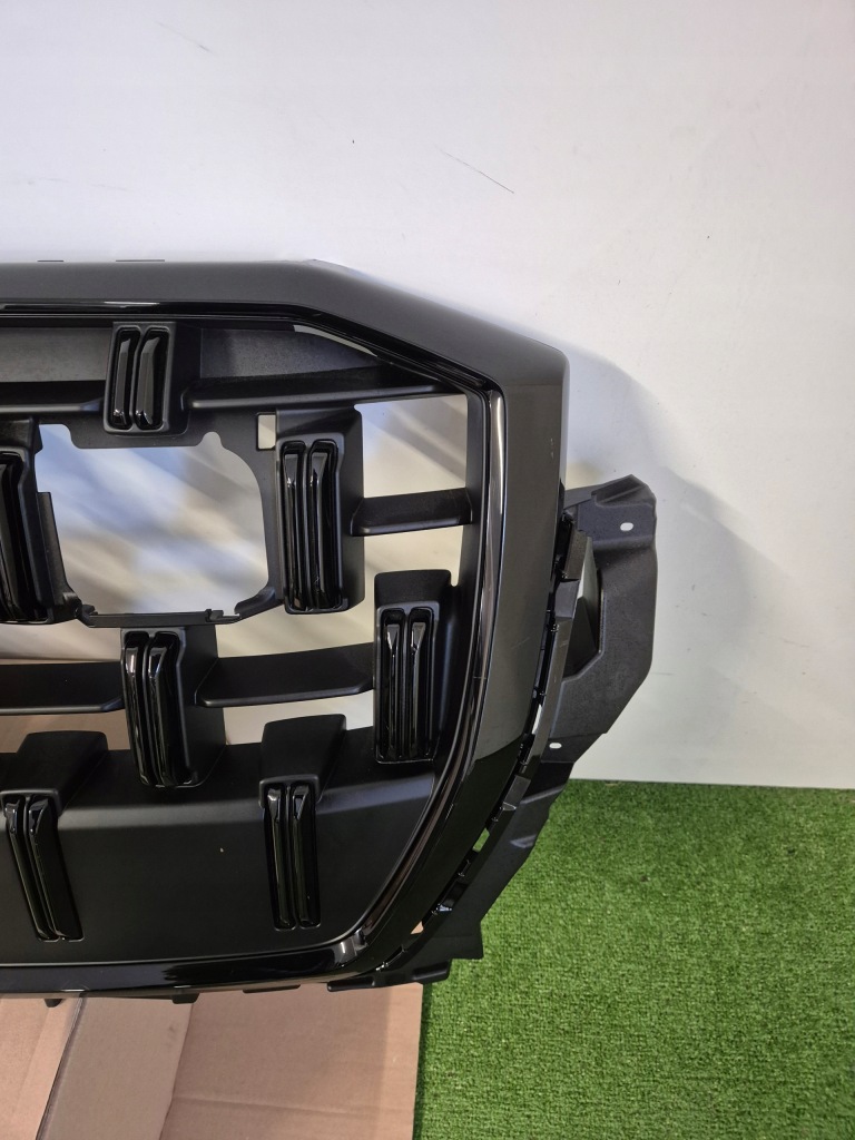 фото №12, Audi q8 4m8 lift решётка радиатора решётка радиатора решётка радиатора радиатора 4m8853651 оригинал чёрный