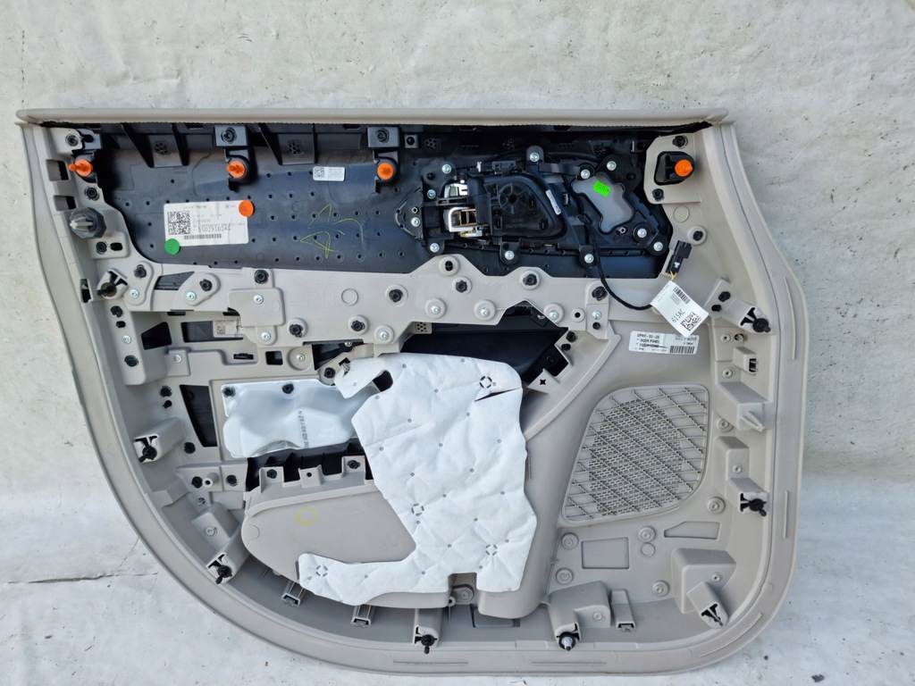 фото №9, Chrysler pacifica hybrid обшивка двері правий 17r