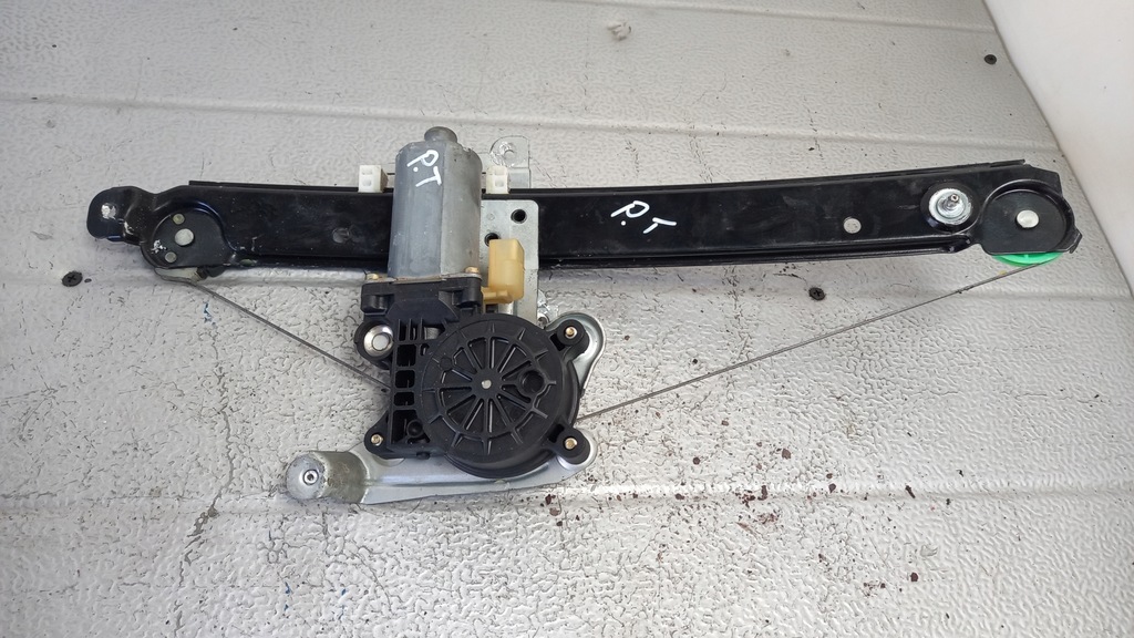 фото №1, Pod.szyby правий задня volvo s60 02r