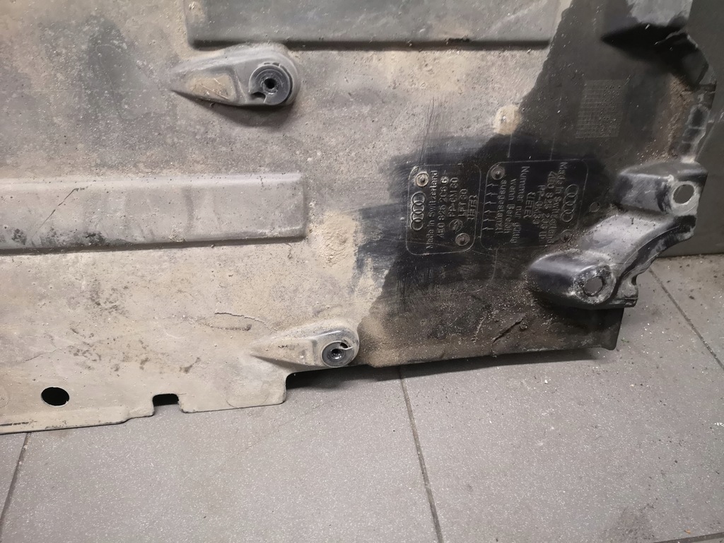 фото №7, Захист підвіска права audi a8 d3 4e0825206g