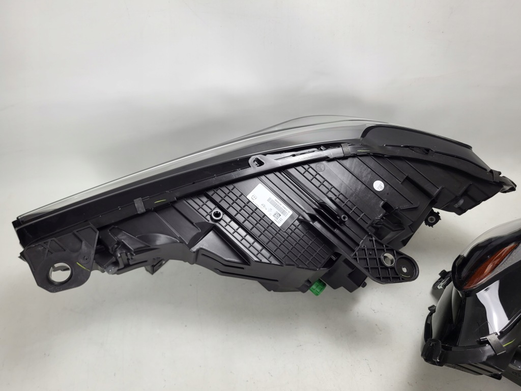 Alfa romeo stelvio рестайлинг  фонари full led перед передние комплект америка Киев