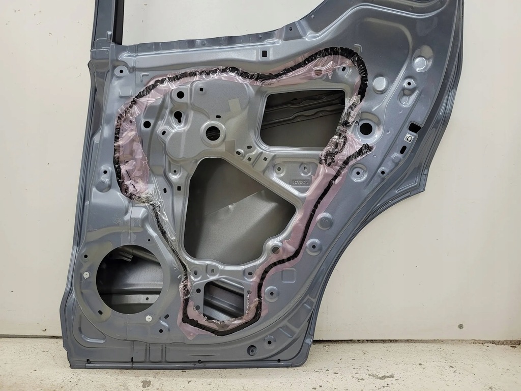 фото №15, Toyota chr c-hr 16- дверь задняя задние правое fv