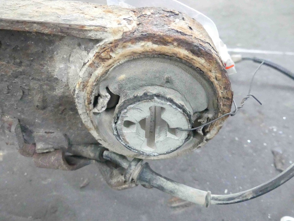 фото №4, Задняя балка oś задняя ступица peugeot expert ii 06-12