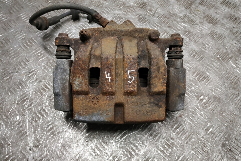 фото №6, Суппорт тормозной передний правый jeep cherokee kl 48t2810190 2.0l дизель