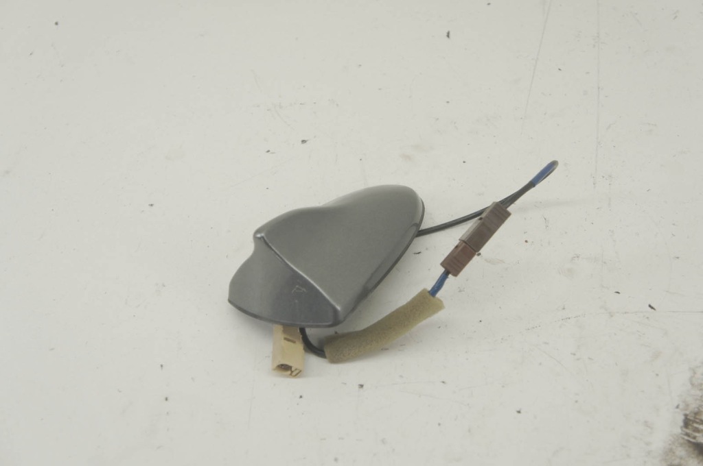 фото №1, Gu385 infiniti q30 антенна крыша rekin плавник