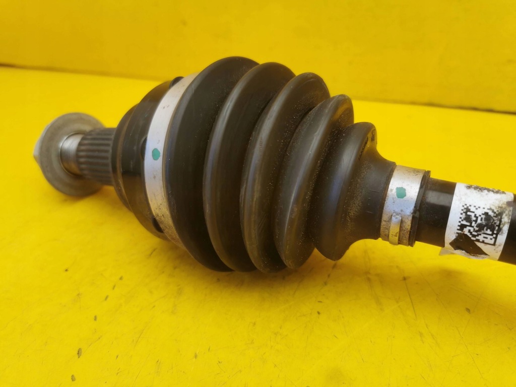 Maserati levante приводной вал перед передняя 670175270 в Украине