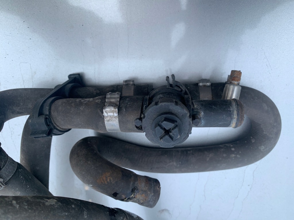 фото №1, Fiat grande punto 1.9 труба патрубок відповітрювач води