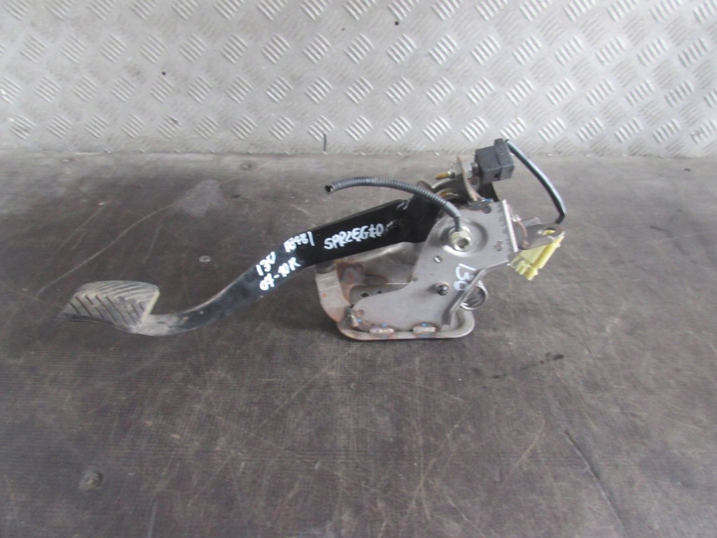 Купити Педаль зчеплення hyundai i30 07-10r