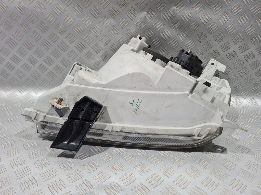 фото №10, Лампа правая передняя suzuki vitara ii anglik