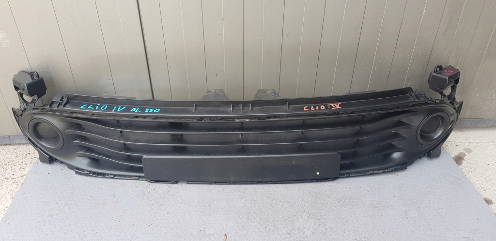 фото №1, Решётка бампера do renault clio iv