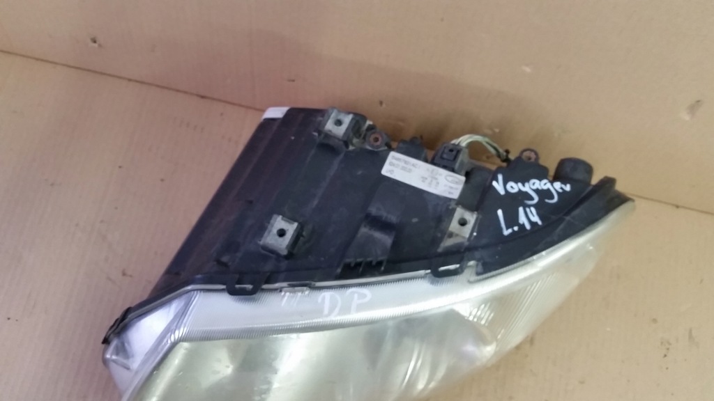 фото №11, Grand voyager iv lift лампа левый lub правый перед