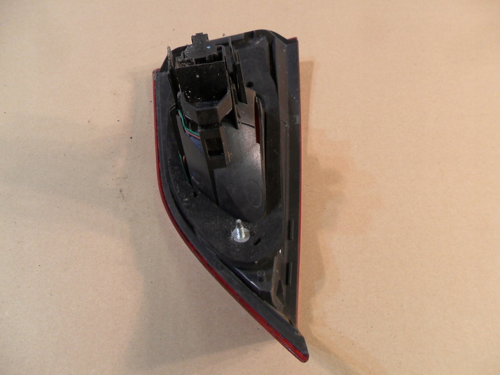 фото №14, Bmw x1 e84 лампа правая крышка багажника