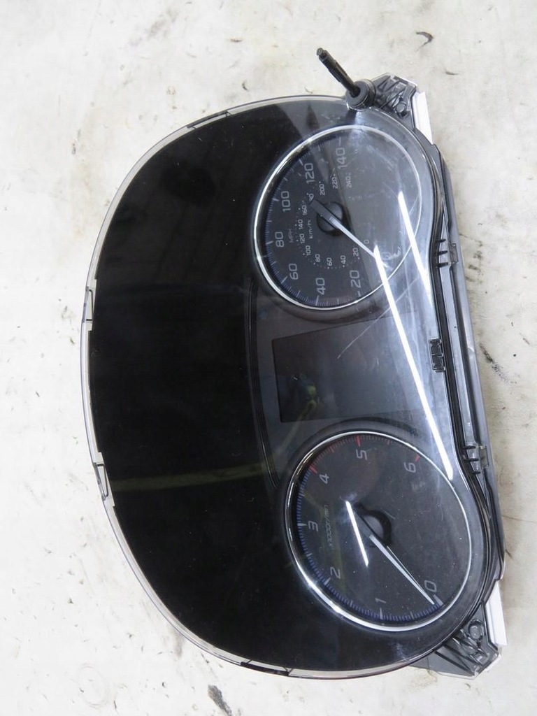 фото №1, Счетчик приборы outlander iii 2.2 d 8100c536