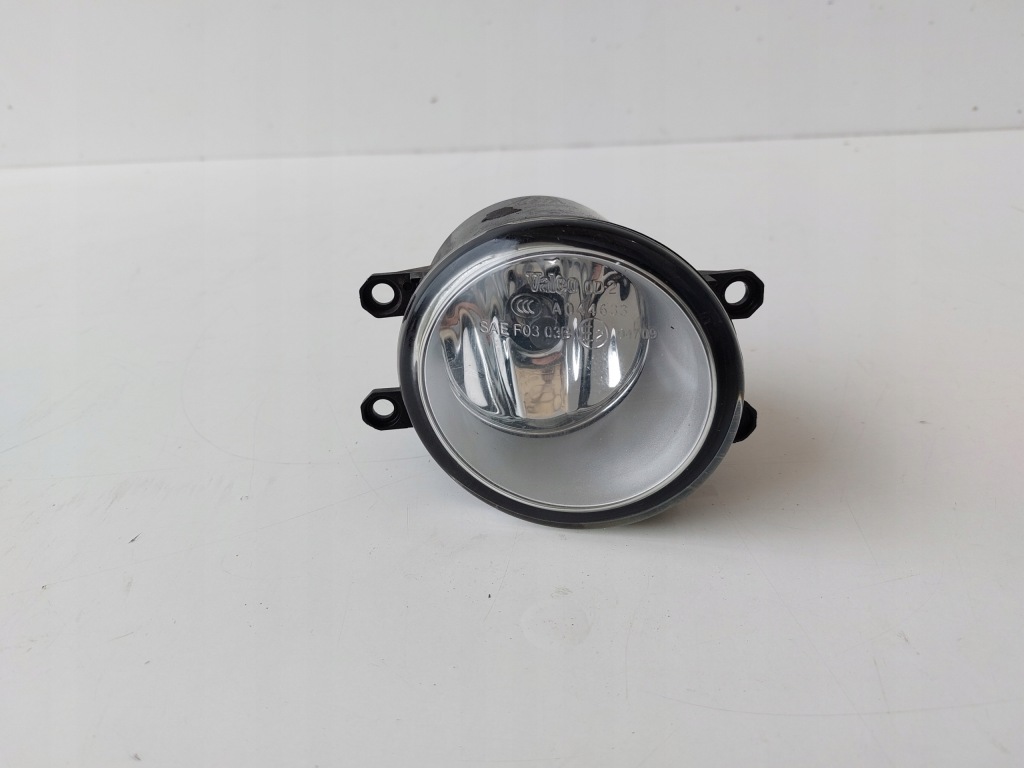 фото №1, Toyota avensis iii протитуманна фара правий 89210656 оригінал