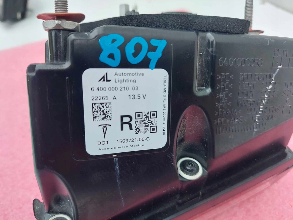 фото №6, Tesla model s plaid лампа права задня задня led