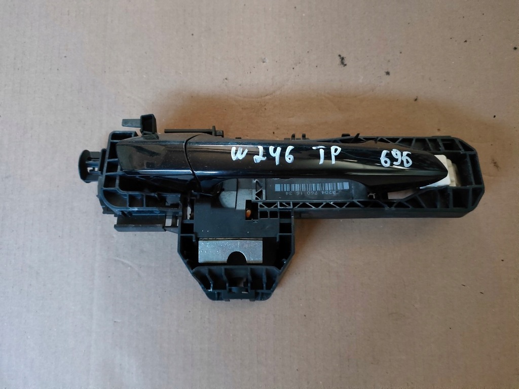 фото №1, Mercedes w246 ручка дверь правый задняя 696