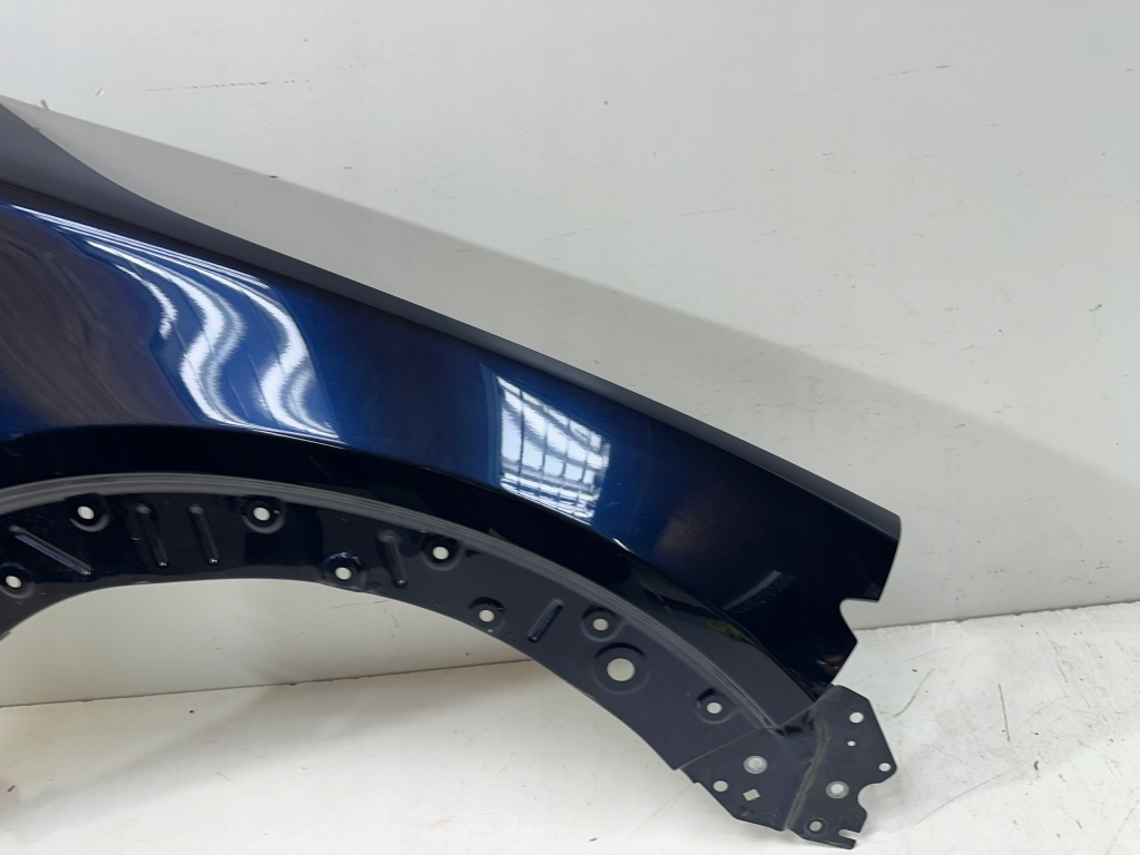 Крило правий перед mazda cx30 ідеальний Зі Шроту