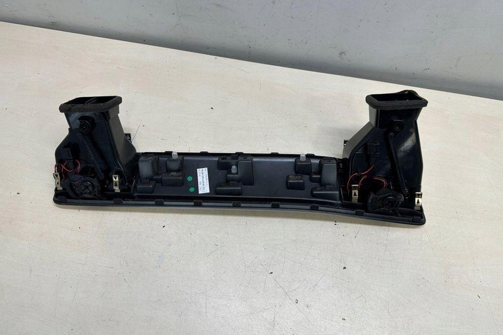 фото №8, Молдинг декоративная приборная панель vw touareg 7p5 7p1857226 3.0l 2011