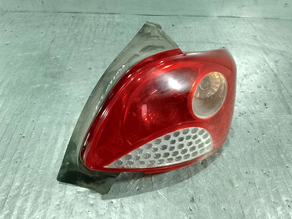 фото №1, Лампа задня права peugeot 206 plus 9685618180 хетчбек