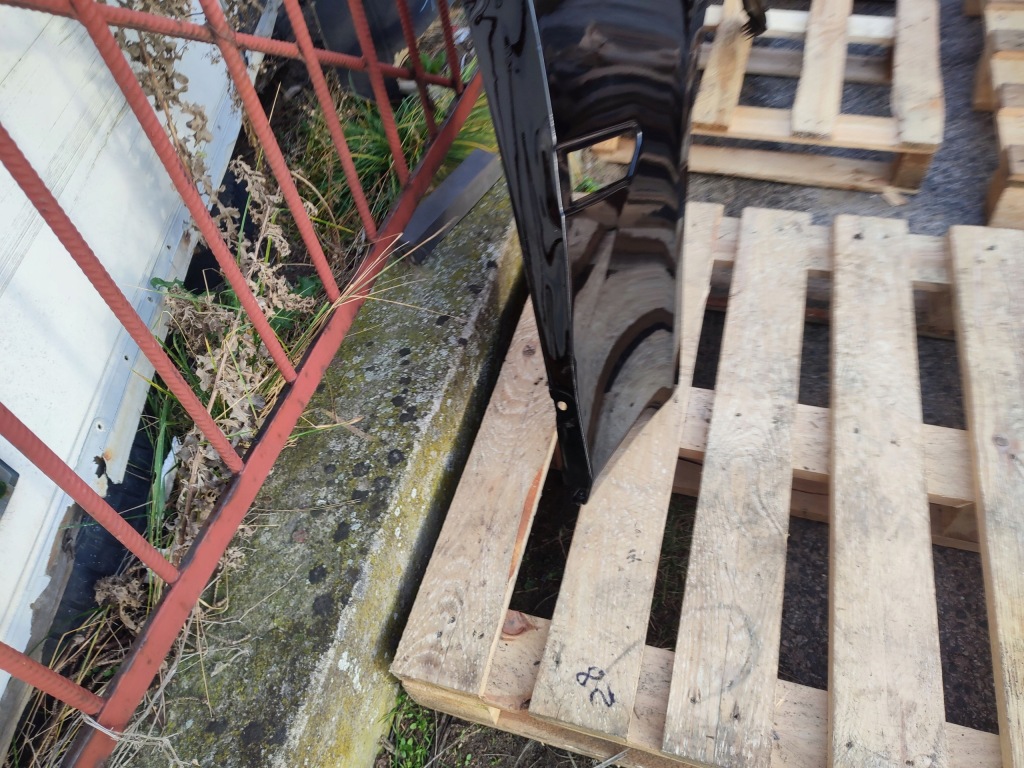 фото №8, Крыло правый aluminiowy bmw 7 f01 f02 10.08-1.16r лак 668 glanz schwarz