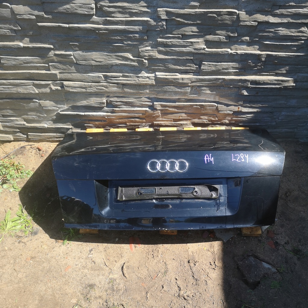 фото №1, A4 b7 крышка багажника задняя sedan czarna lz9y