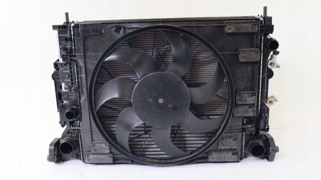 фото №6, Volvo v60 ii 2.0 t6 plug in hybrid радиатор радиатор комплект 32224829