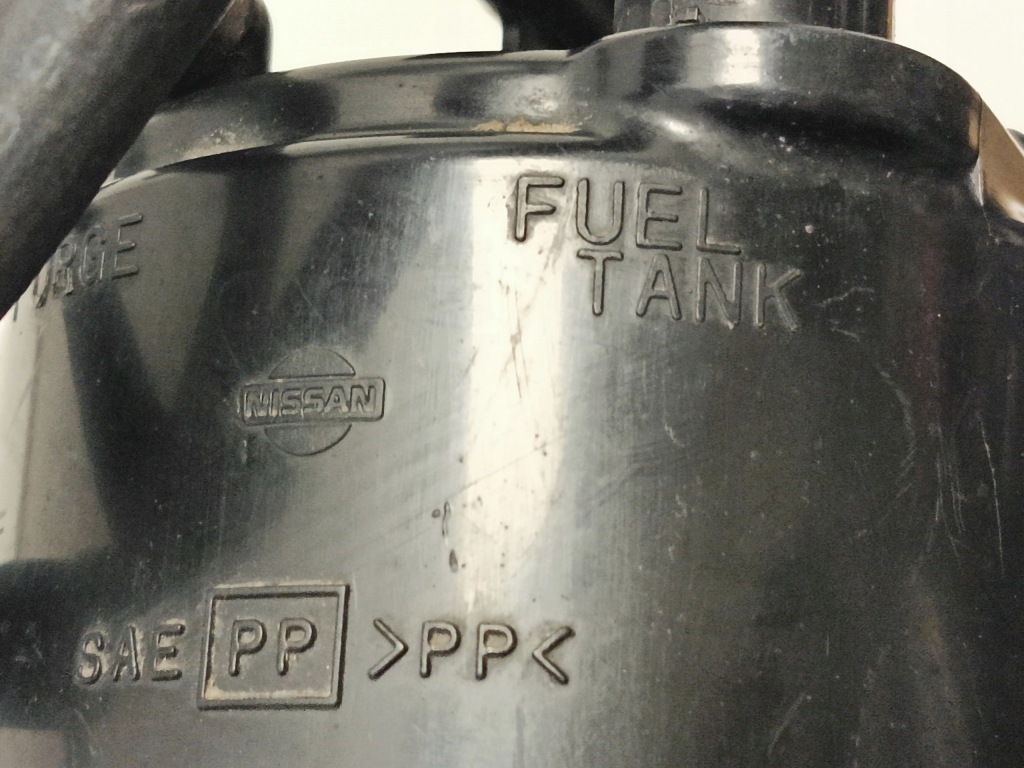 Фільтр вугільний nissan maxima a33 almera n16 350z 149503y500 Зі Шроту