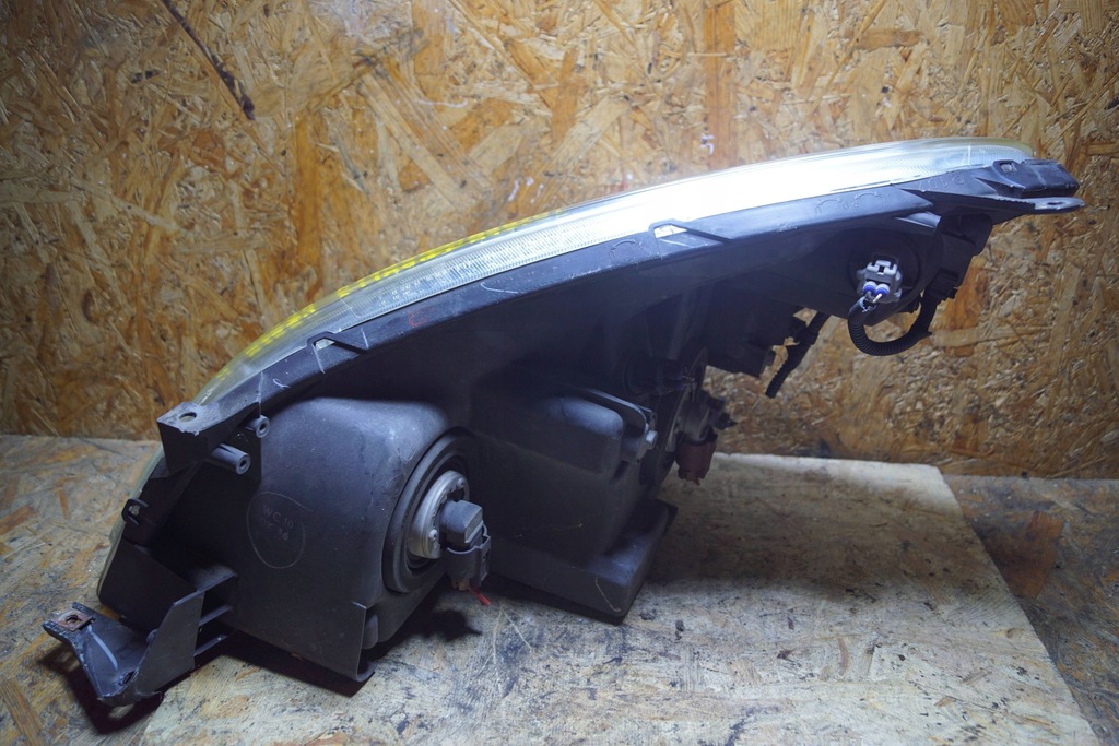 фото №12, Toyota corolla verso ii лампа правий перед c2047