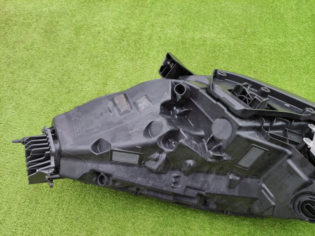 фото №7, Tesla model 3 лампа правая передняя перед full led