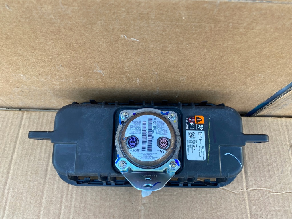 фото №7, Подушка воздушная пассажира chevrolet camaro 16-