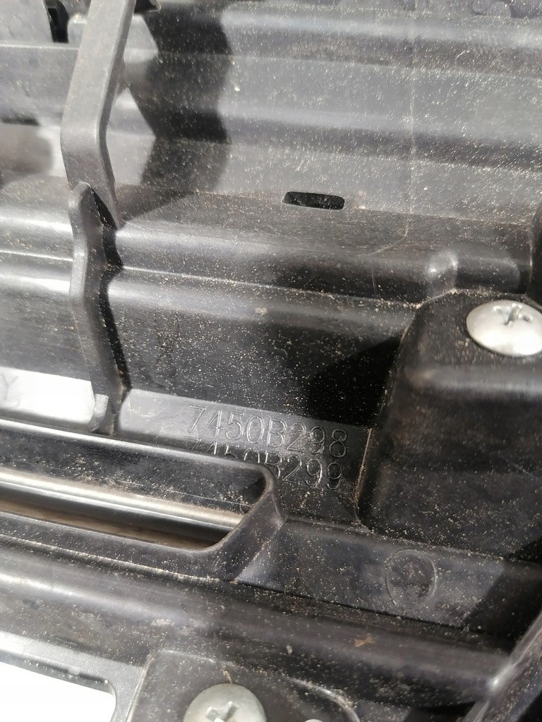 фото №12, Mitsubischi outlander ii решётка радиатора решётка радиатора 7450b298