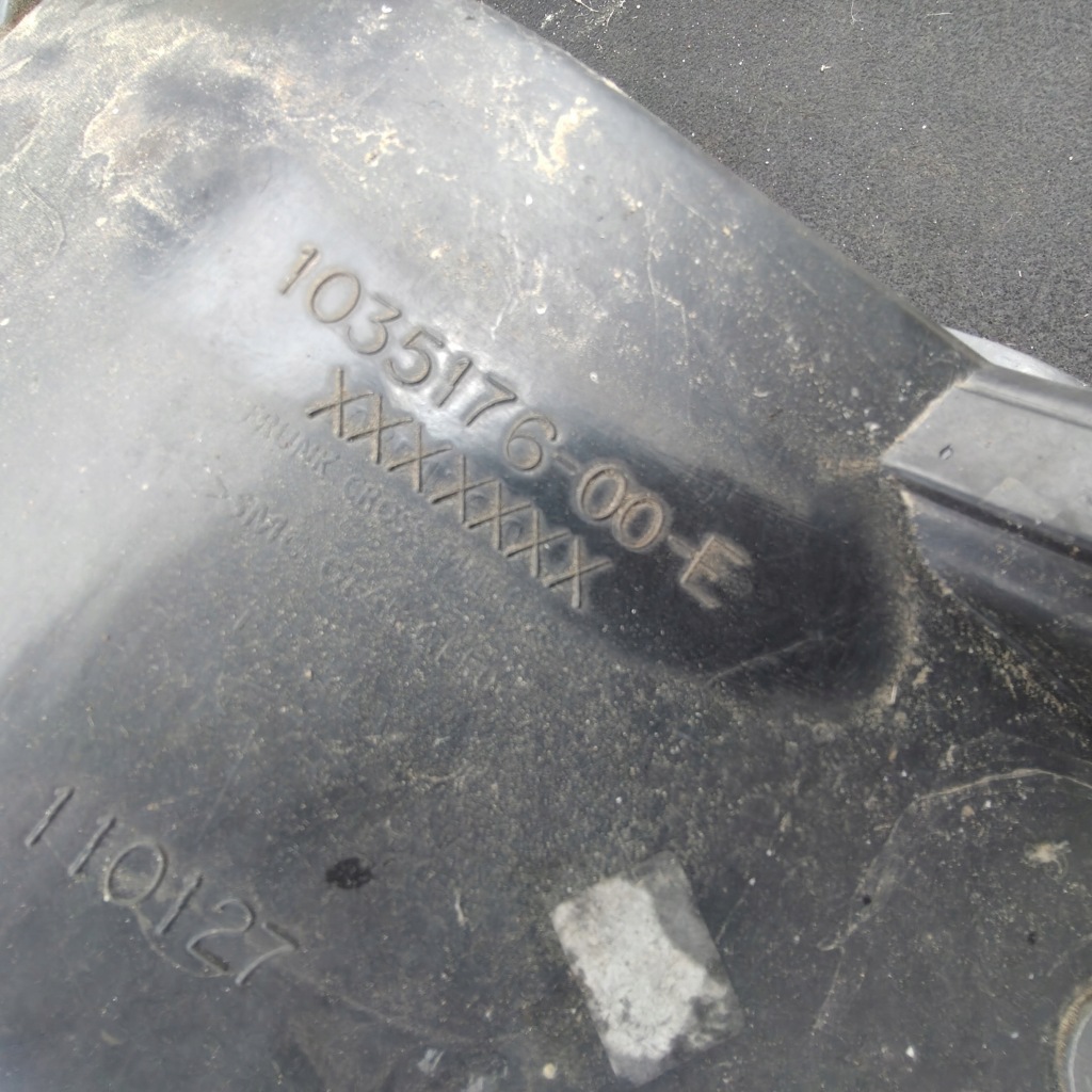 Ремень передний кронштейн средний tesla model x 1035176-00 в Украине